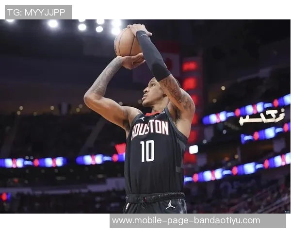 小贾巴里专注身体训练坚信团队合作与成长的重要性