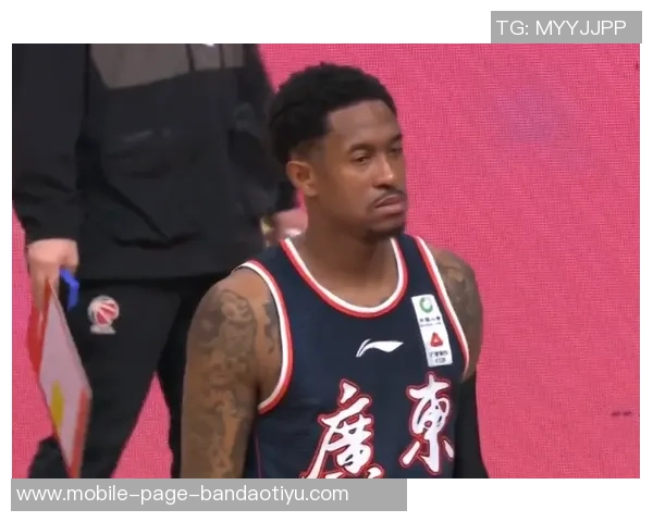 夸梅年过四十仍坚持比赛却不应抱怨裁判影响队友心态 夸梅年过四十仍坚持比赛却不应抱怨裁判影响队友心态